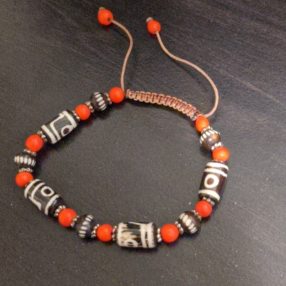 Beaded bracelet from Peru